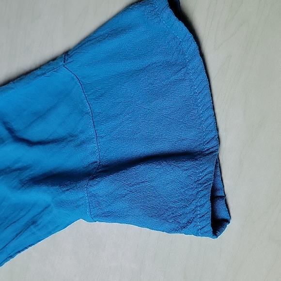 Embroidered designs made in Guatemala button down top. - Picture 4 of 9